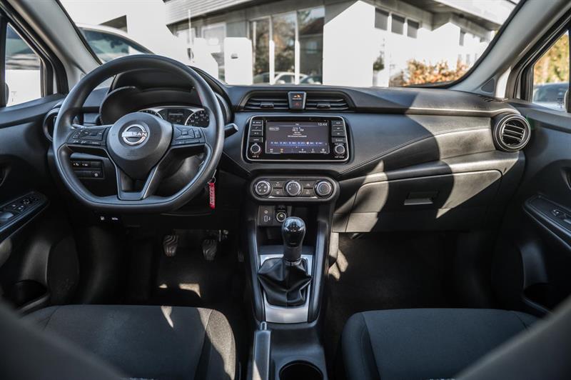 nissan Versa 2023 - 24