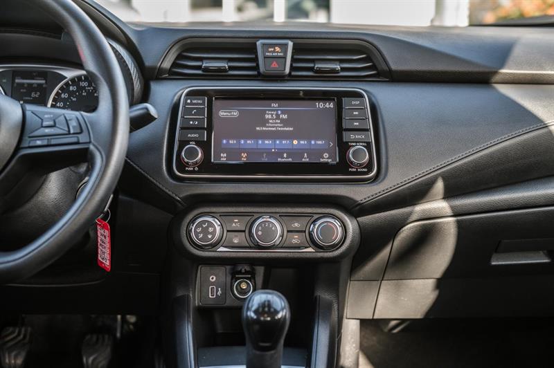 nissan Versa 2023 - 26