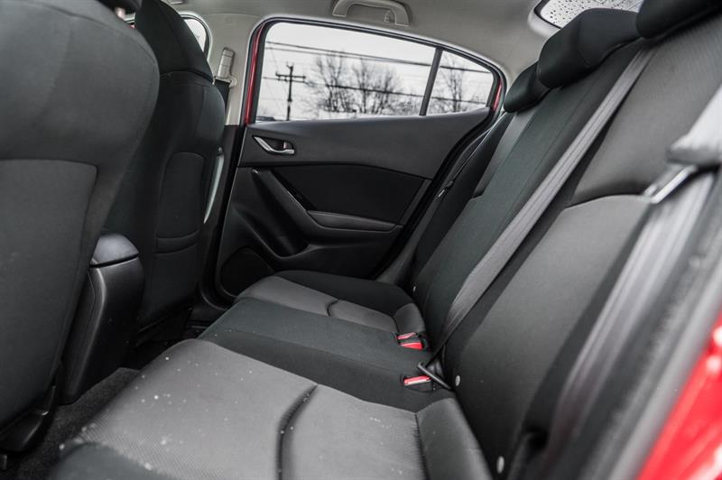 mazda Mazda3 2018 - 25