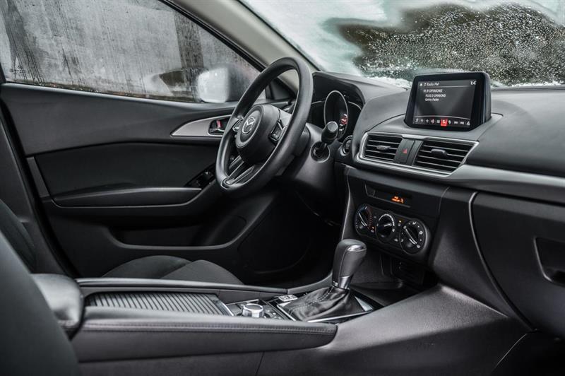 mazda Mazda3 2018 - 29