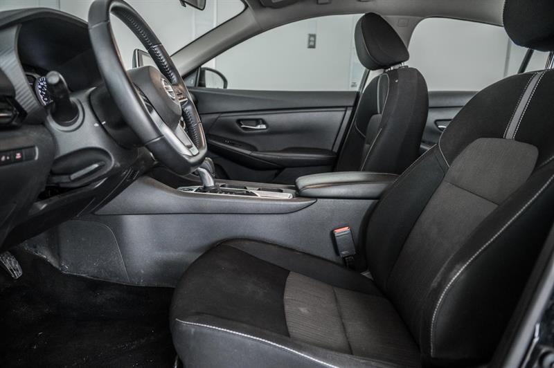 nissan Sentra 2020 - 12