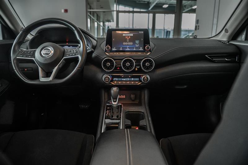 nissan Sentra 2020 - 24