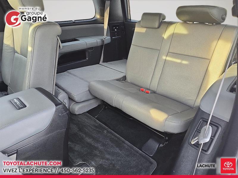 toyota Sequoia 2018 - 13