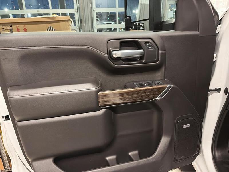 chevrolet Silverado 1500 2021 - 11