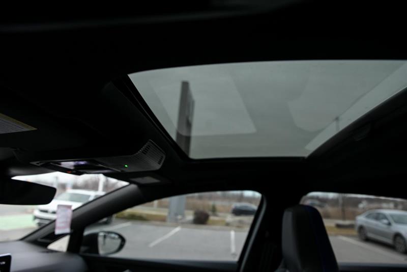 volkswagen Golf R 2025 - 18