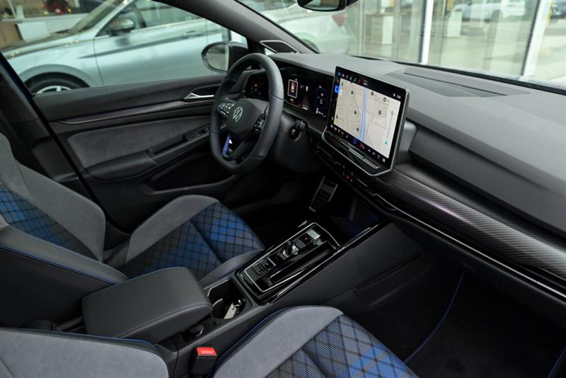 volkswagen Golf R 2025 - 23