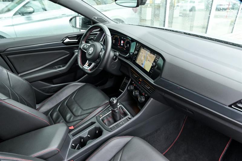 volkswagen Jetta 2021 - 24