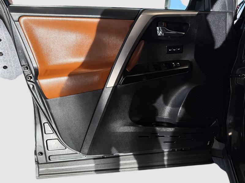 toyota RAV4 Hybrid 2017 - 24