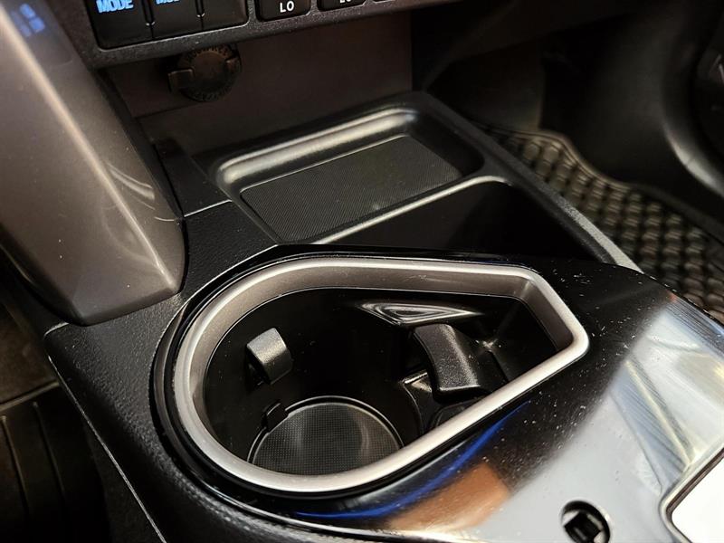 toyota RAV4 Hybrid 2017 - 33