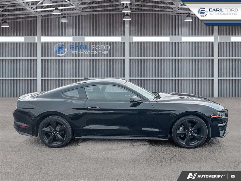 ford Mustang 2022 - 3