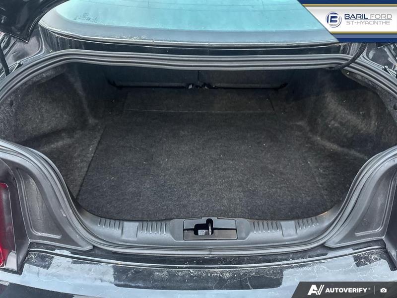 ford Mustang 2022 - 12