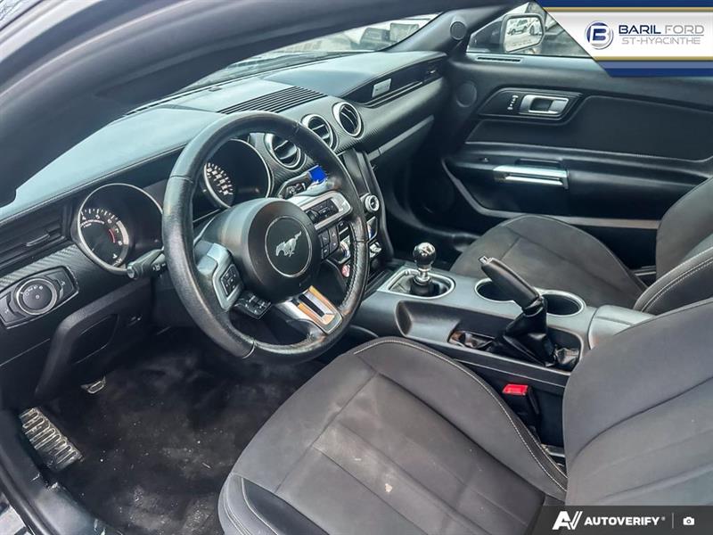 ford Mustang 2022 - 13