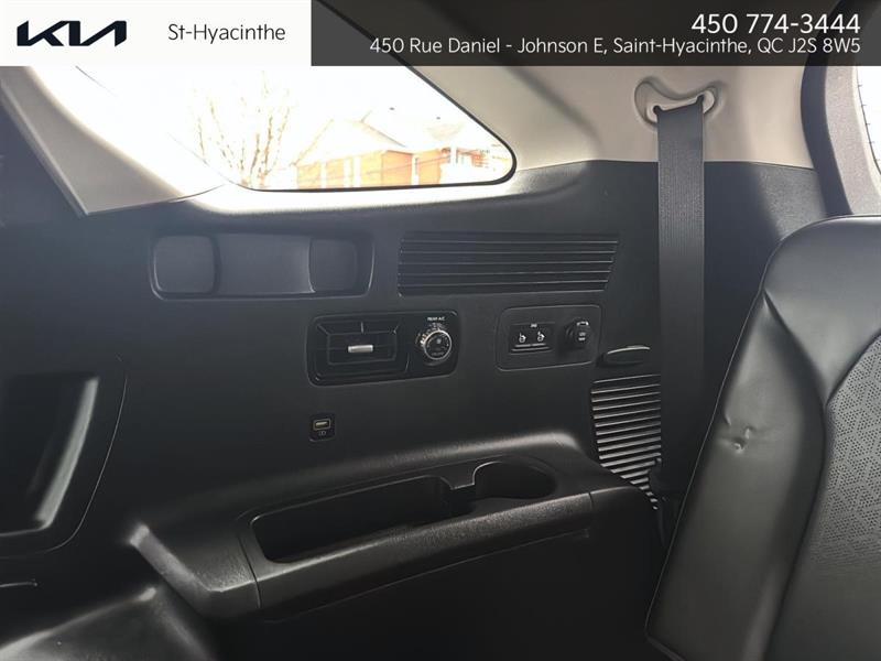 kia Sorento 2021 - 24
