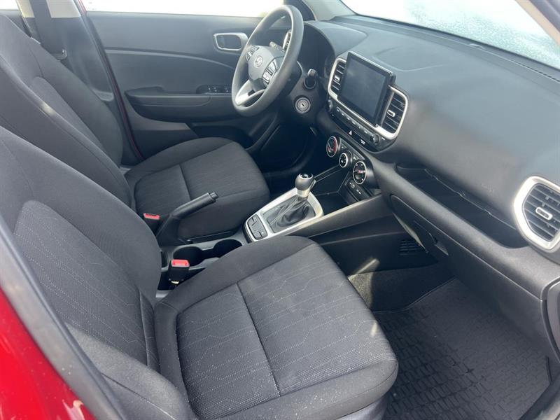 hyundai Venue 2022 - 17