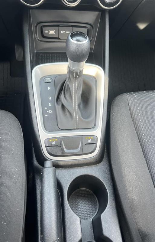 hyundai Venue 2022 - 24