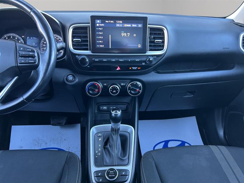 hyundai Venue 2022 - 20