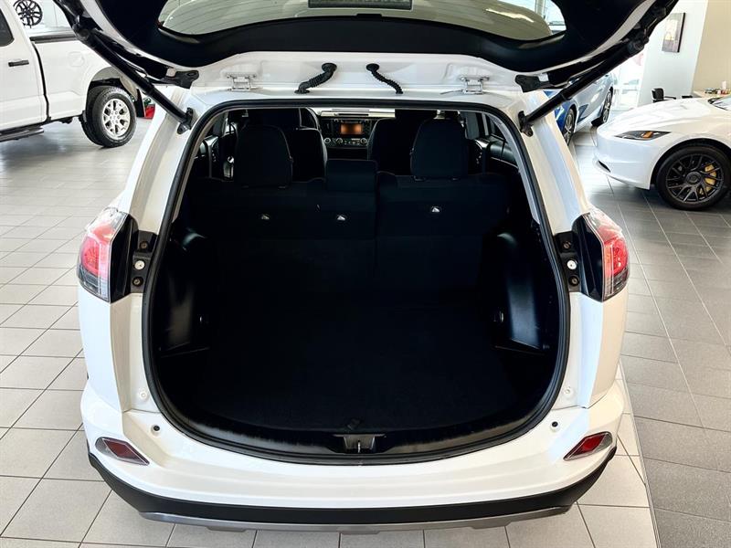 toyota RAV4 2018 - 12