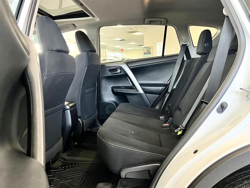 toyota RAV4 2018 - 16