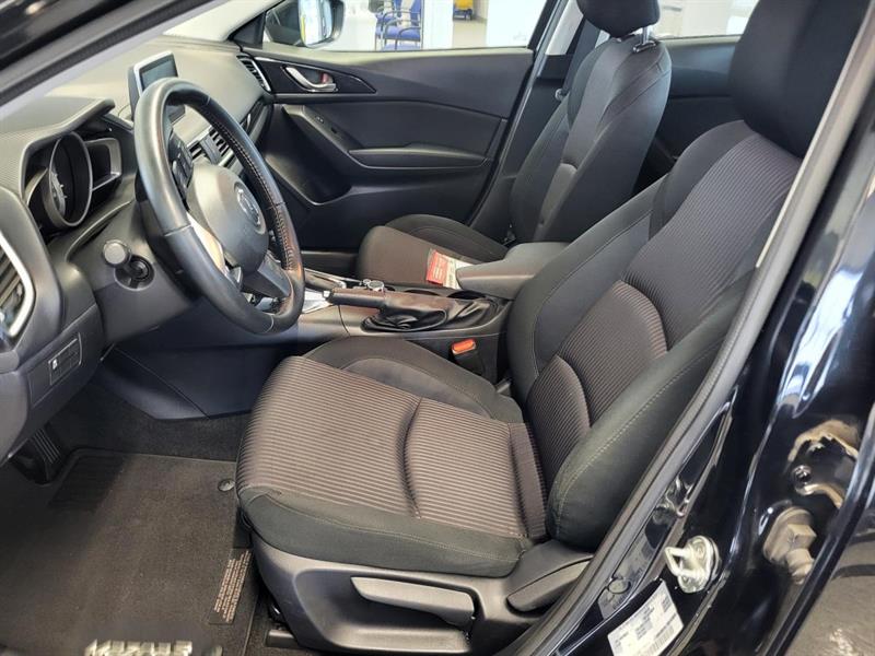 mazda Mazda3 2015 - 12