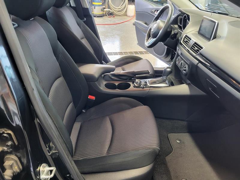 mazda Mazda3 2015 - 14