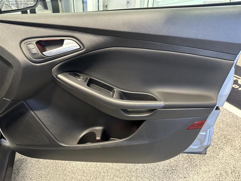 ford Focus 2015 - 12