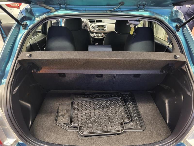 toyota Yaris 2012 - 10