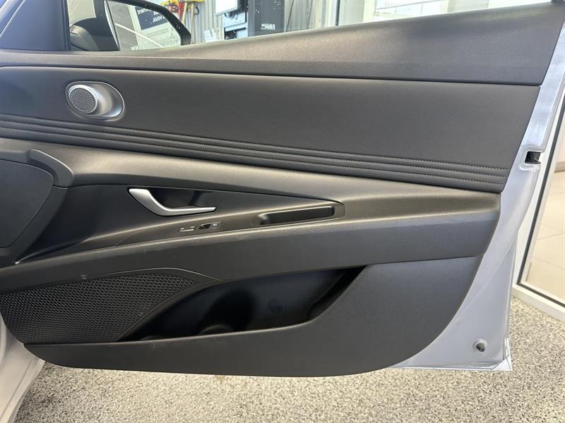 hyundai Elantra 2021 - 13