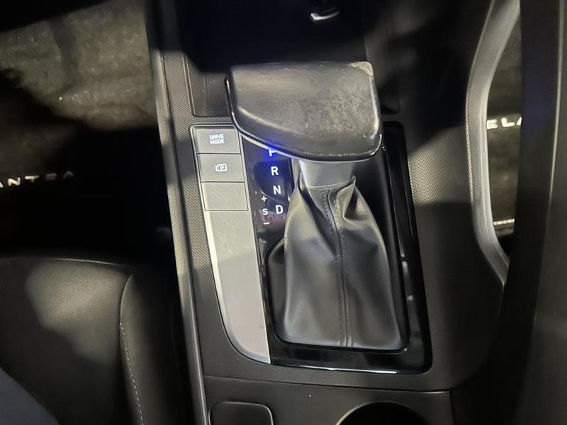 hyundai Elantra 2021 - 25