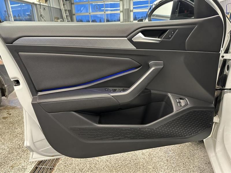 volkswagen Jetta 2022 - 11