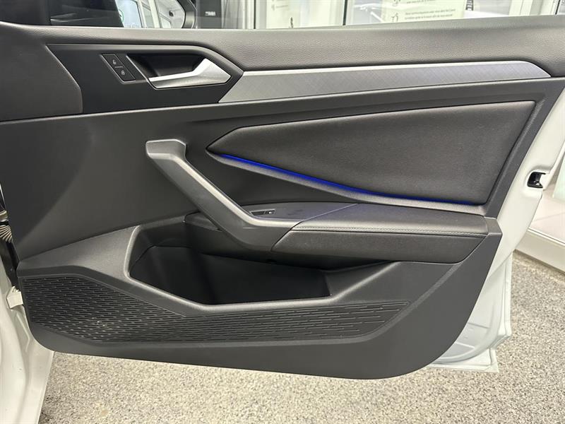 volkswagen Jetta 2022 - 13