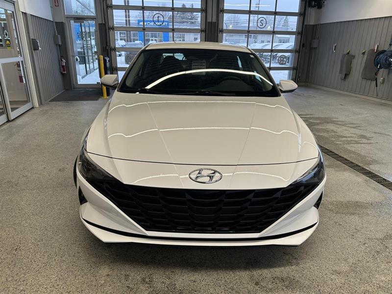 hyundai Elantra 2022 - 2