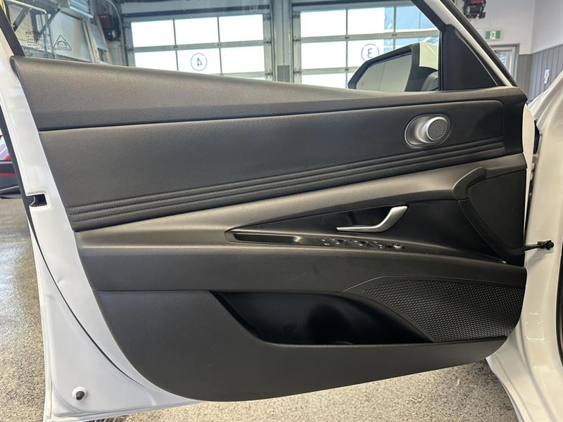 hyundai Elantra 2022 - 10