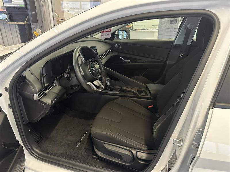 hyundai Elantra 2022 - 11