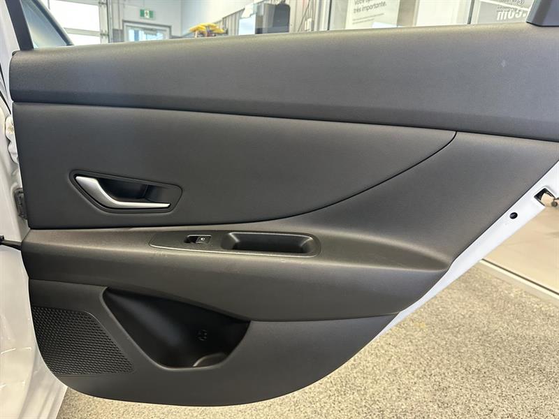 hyundai Elantra 2022 - 14