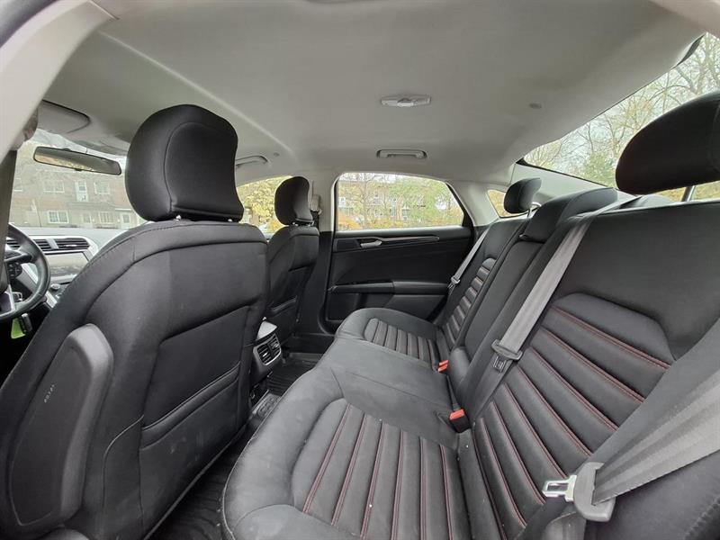 ford Fusion 2016 - 11