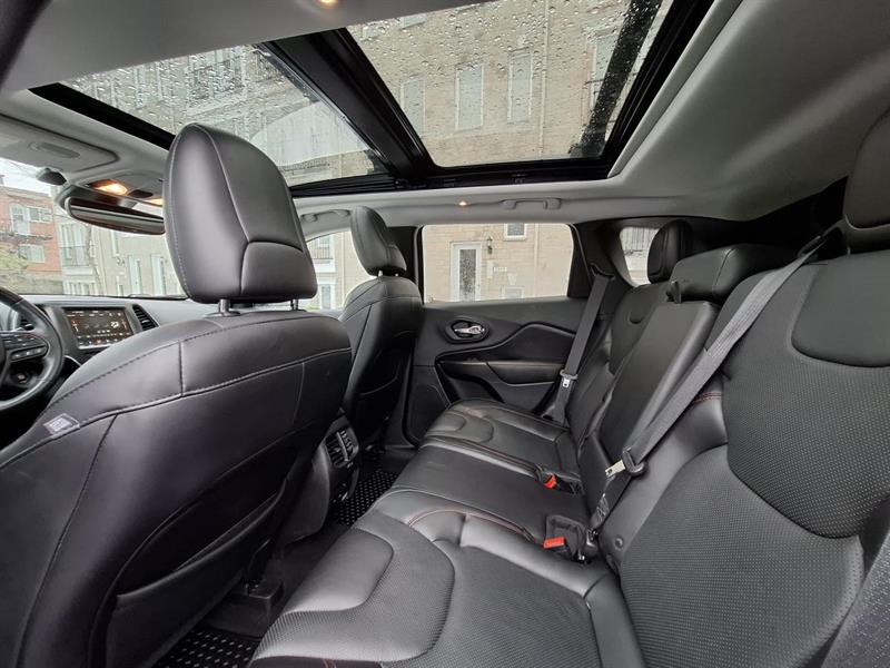 jeep Cherokee 2019 - 11