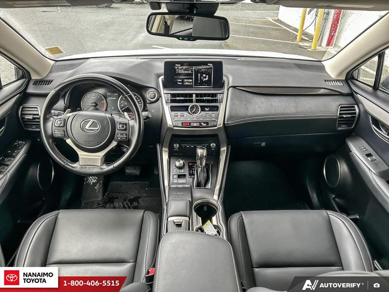 lexus NX 300 2021 - 24