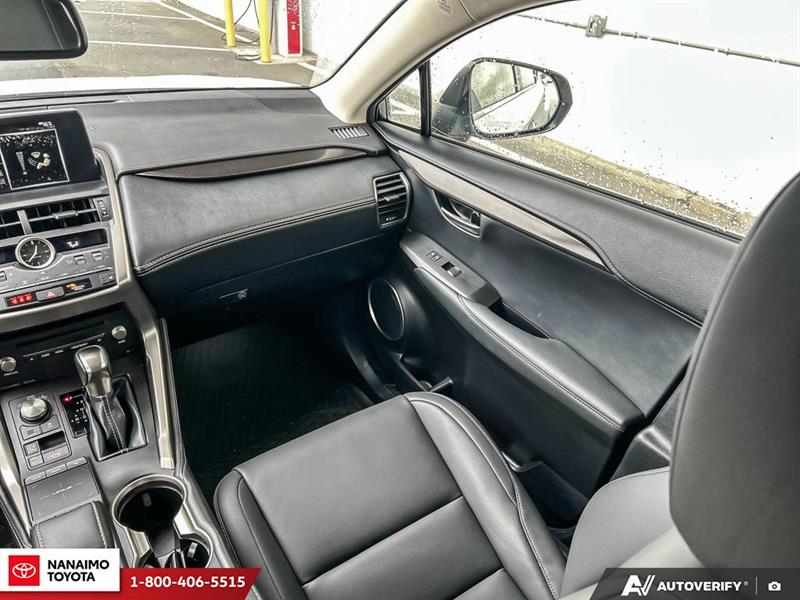 lexus NX 300 2021 - 25