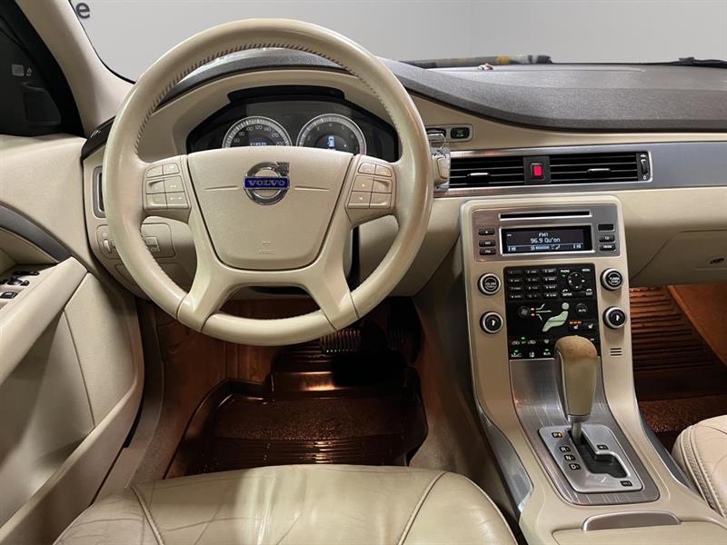 volvo XC70 2011 - 12