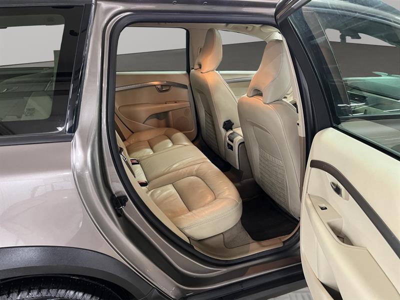 volvo XC70 2011 - 19