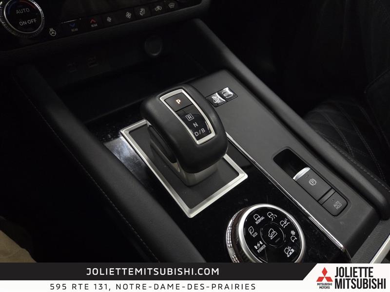 mitsubishi Outlander rechargeable 2023 - 25