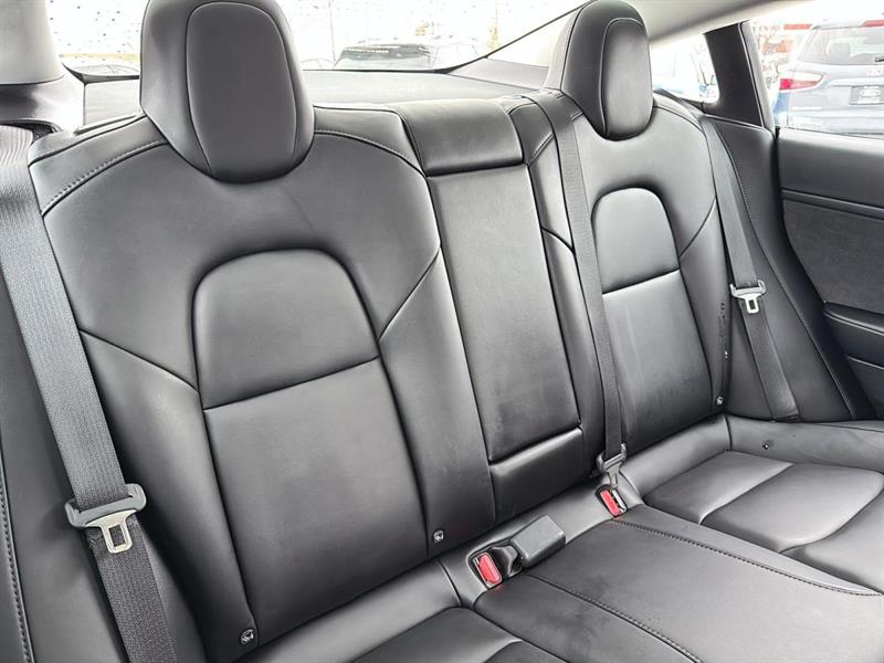 tesla Model 3 2023 - 9