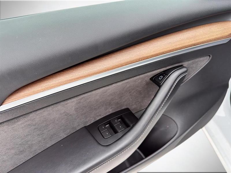 tesla Model 3 2023 - 10