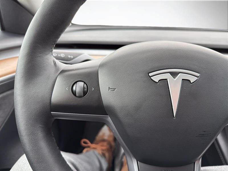 tesla Model 3 2023 - 13