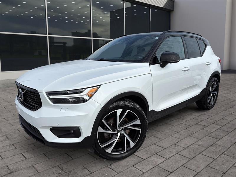 volvo XC40 2022