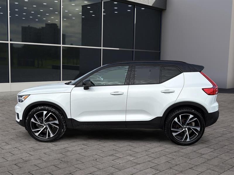 volvo XC40 2022 - 2