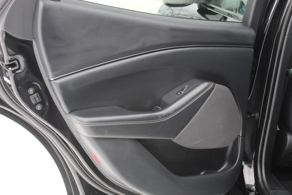 ford Mustang Mach-E 2022 - 32