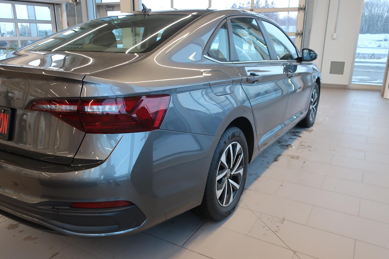 volkswagen Jetta 2023 - 4