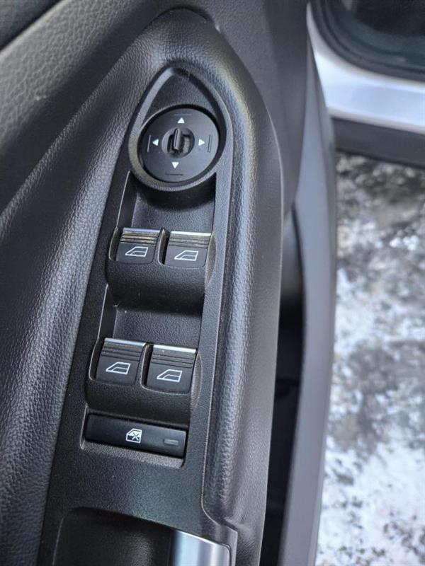 2017 Ford Escape - Image 17