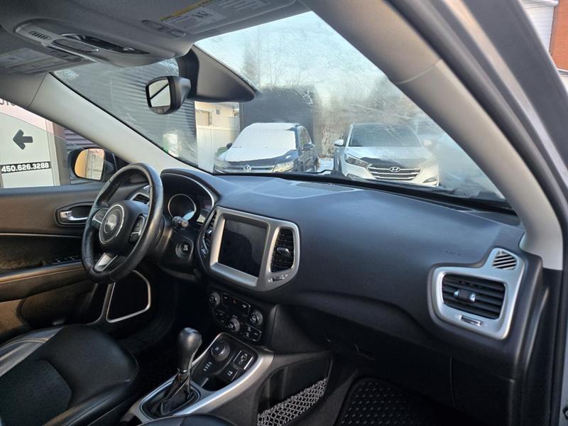 2018 Jeep Compass - Image 10